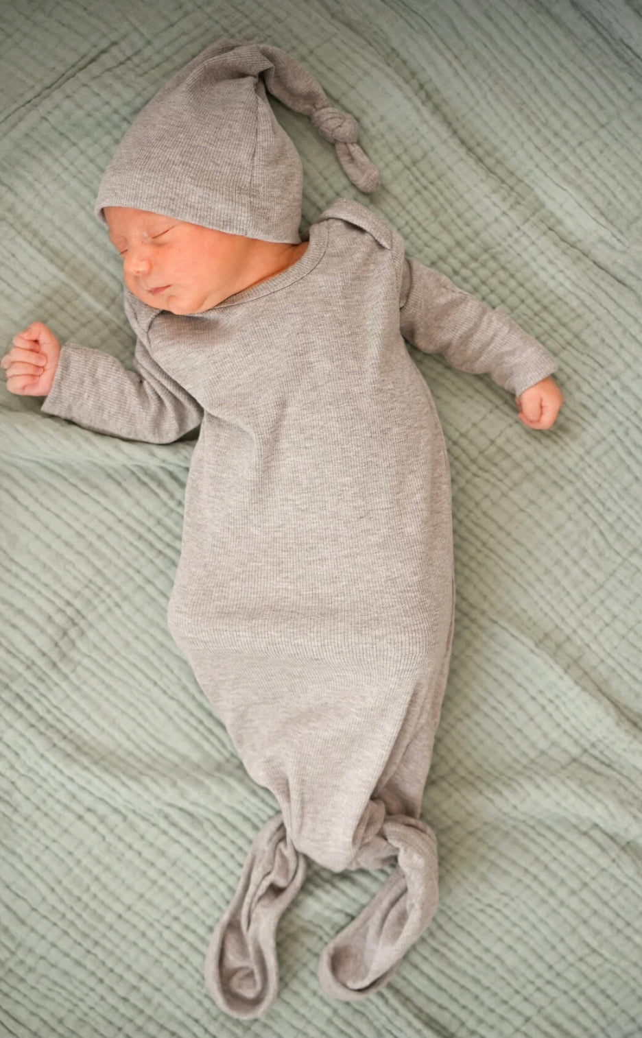 Ribbed and Bottom Tie Baby Bodysuit and Beanie Set 100% Cotton - Easy Bottom Opening Design