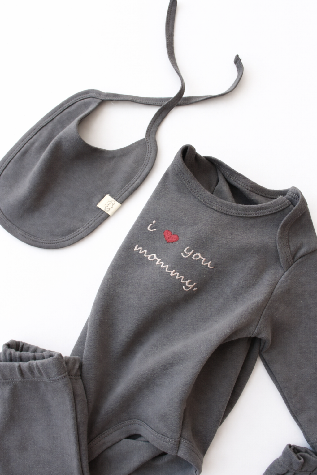 “I Love You Mommy” Newborn Set – Grey
