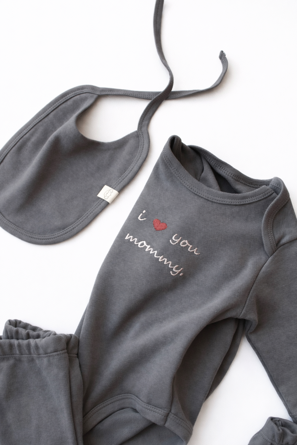 “I Love You Mommy” Newborn Set – Grey